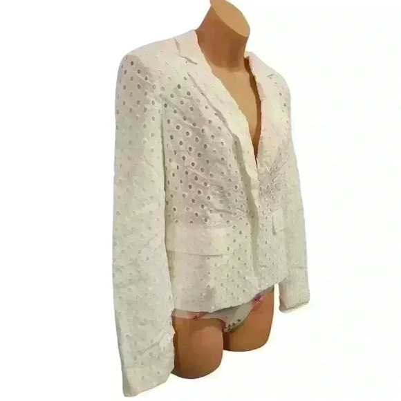 Nine West Ivory Eyelet Notch Blazer One button Sz 6 US - Picture 3 of 14